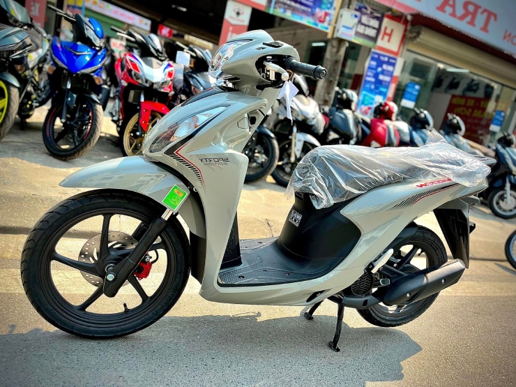 Bảng giá Honda Vision đầu tháng 6/2023, chênh mạnh trở lại - 2