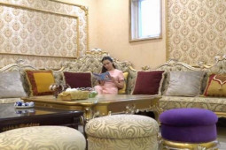 Đời sống Showbiz - 2 nữ ca sĩ quê Quảng Ninh "mất hút" khỏi showbiz: Người ở nhà 100 tỷ, người tậu biệt thự 600m2