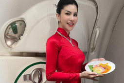 "Hoa hậu hàng không" khoe dáng mỹ miều nhờ bài tập "đánh hông" cực quyến rũ