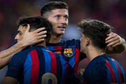 Bóng đá - Barca lo UEFA cấm dự Champions League: Báo Tây Ban Nha mách nước