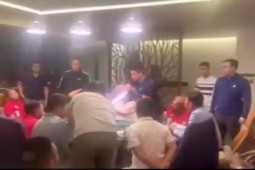 Tin tức trong ngày - Tin tức 24h qua: Tổng thư ký Hiệp hội Golf Việt Nam cùng các golfer đánh bạc trong khách sạn