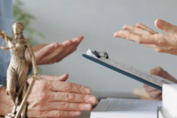 Bạn trẻ - Cuộc sống - Bị vợ con từ chối đoàn tụ sau hơn 30 năm bỏ đi không liên lạc, chồng làm điều khiến ai biết chuyện đều phẫn nộ