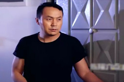 Clip hài hước - Người đàn ông tốt bụng trở thành "tri kỷ" với người ăn xin và cái kết