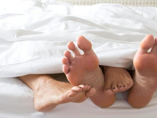 Sức khỏe đời sống - Tai nạn bất ngờ vì bắt chước cảnh nóng trong phim