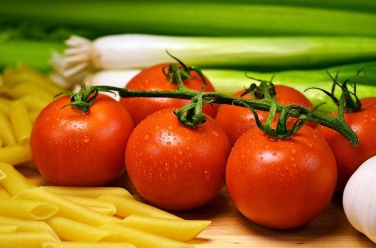 Cà chua bảo quản ở tủ lạnh có thể giảm bớt hương vị đặc trưng. Ảnh: PIXABAY