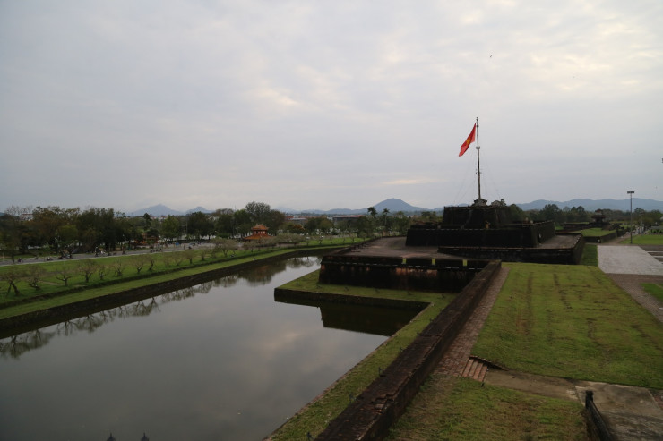 Khám phá vẻ đẹp Huế qua góc nhìn mới lạ.