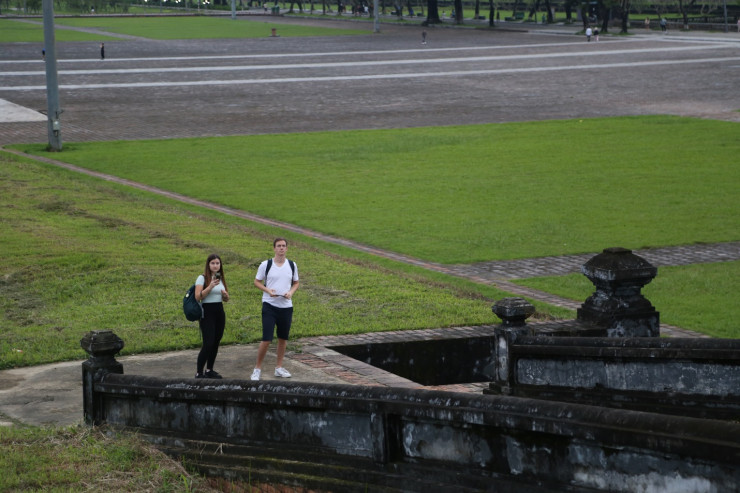 Lối đi bộ lên thượng thành.