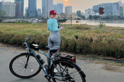 Thời trang - "Người đẹp chăn trâu Gia Lai" gây chú ý với chiếc legging kiểu lạ phía sau