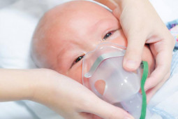 Sức khỏe đời sống - Cẩn trọng “thủ phạm” khiến trẻ nhập viện vì suy hô hấp, gặp biến chứng nguy hiểm, chỉ từ những cơn ho!