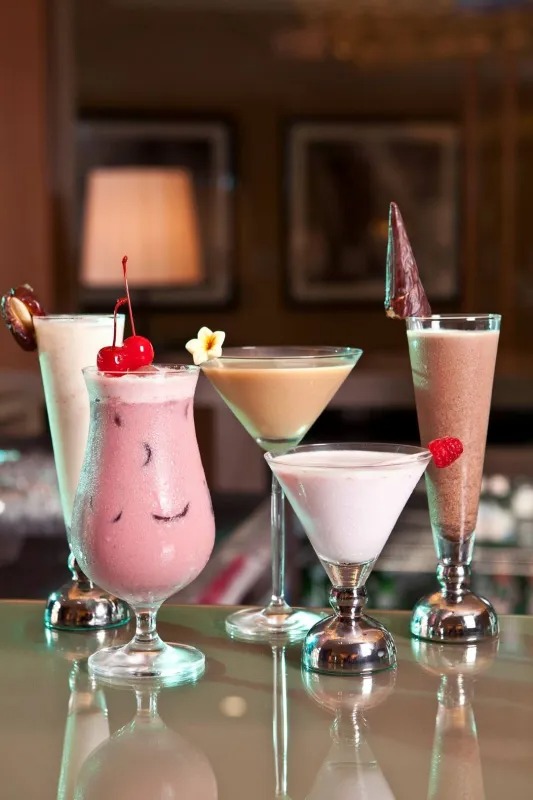 Tiết canh, bắp cải muối là 2 trong 5 loại cocktail kỳ quặc nhất thế giới - 2