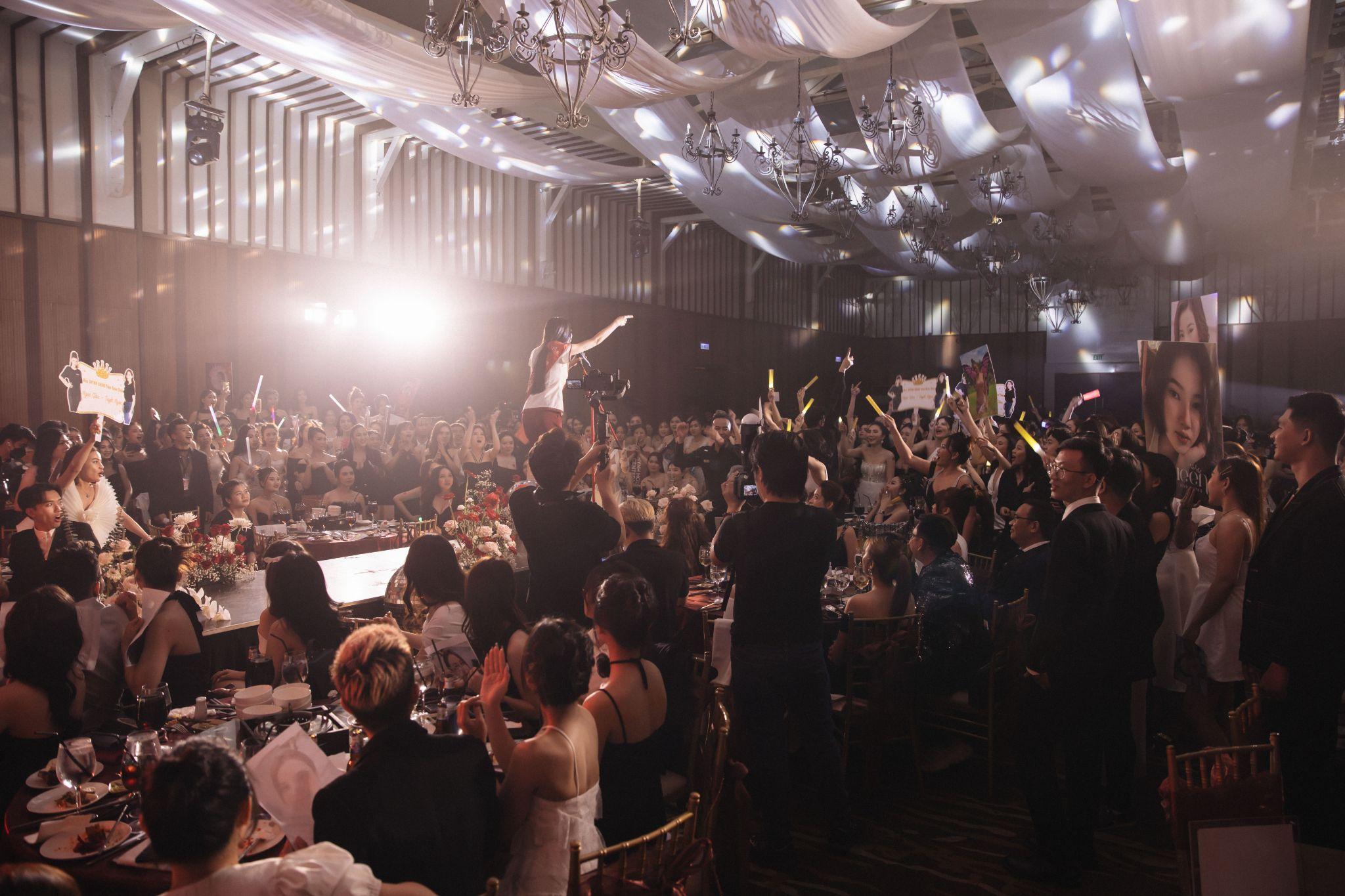 Tất cả các thành viên đã cùng nhau cháy hết mình trong 7 giờ liền