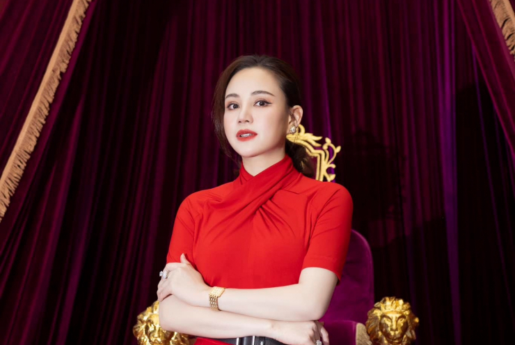 Ca sỹ Vy Oanh khiếu nại "giấy triệu tập" của Công an TP.HCM