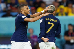 Bóng đá - Mbappe "làm trùm" ĐT Pháp, Deschamps nói gì về tin đồn mâu thuẫn nội bộ