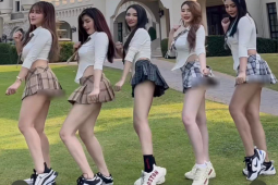 Thời trang - Dàn hot girl mặc đồng phục, thực hiện vũ điệu "lắc hông"