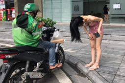 Thời trang - Ngại ngùng thay khi chị em "hồn nhiên" mặc đồ ngủ đi lấy hàng ship, ra sân bay...