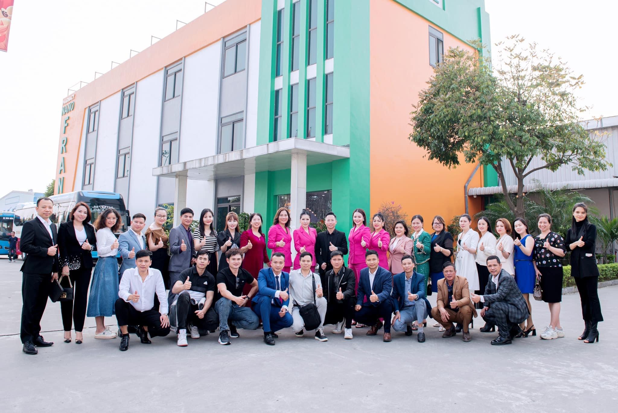 HOGI GROUP Liên tục tổ chức cán bộ nhân viên và đối tác về trực tiếp thăm quan nhà máy, dây chuyền sản xuất