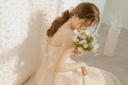 Làm đẹp - Cách chống nhăn da, giúp chiếc cổ "thiên nga" kiêu sa đài các