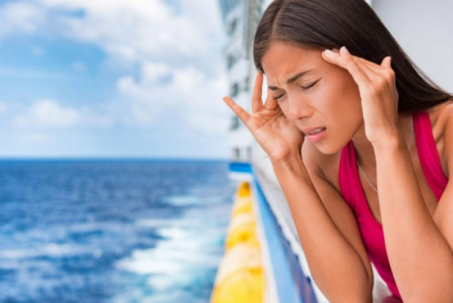 8 mẹo hữu ích giúp bạn tránh bị say sóng trên tàu biển