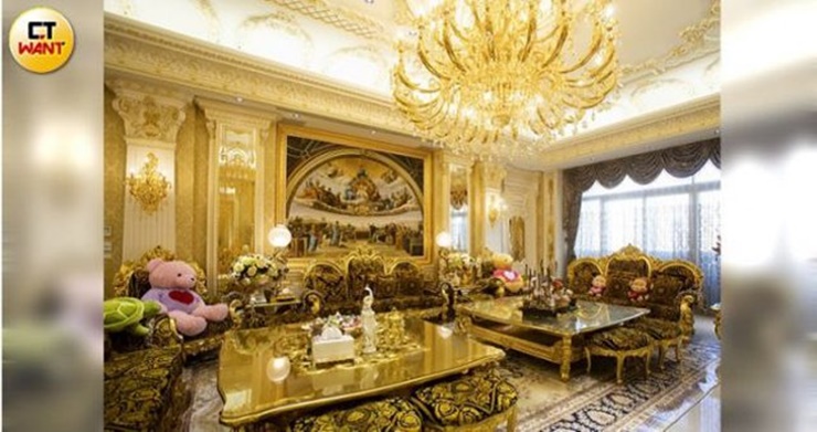 Không gian bên trong căn nhà 660m2 với nội thất sang chảnh.
