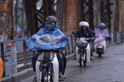 Tin tức trong ngày - Thời tiết ngày 28/3: Miền Bắc mưa dông, miền Nam có nắng nóng 37 độ C