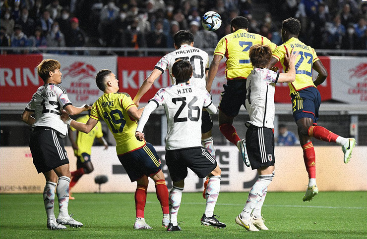 ĐT Nhật Bản và ĐT Colombia đã thi đấu cực kỳ nỗ lực