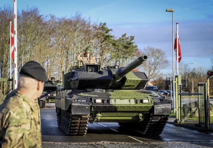 Quân đội Đan Mạch sở hữu những vũ khí uy lực hàng đầu châu Âu, gồm xe tăng Leopard 2A7.