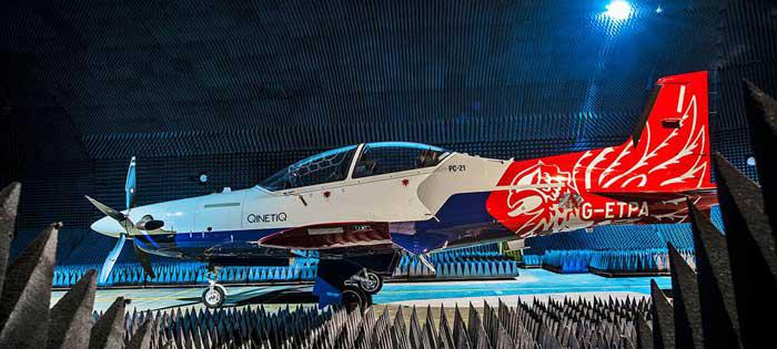 Một chiếc UAV tự sát do công ty QinetiQ chế tạo trong chương trình bí mật của Anh.