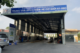 Tin tức trong ngày - Công an khám xét Trung tâm đăng kiểm xe 61-09D ở Bình Dương