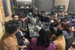 Tin tức trong ngày - Vụ ô tô con tông bảo vệ tử vong: Cư dân chung cư quyên góp ủng hộ gia đình nạn nhân