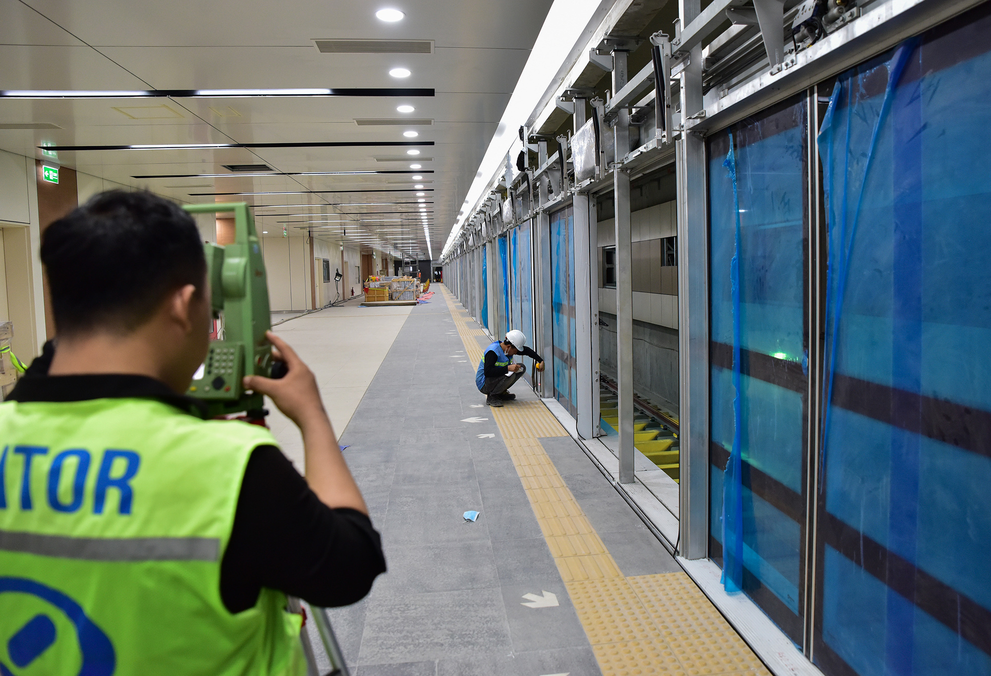 Diện mạo mới của ga ngầm metro TP.HCM sắp hoàn thiện - 12