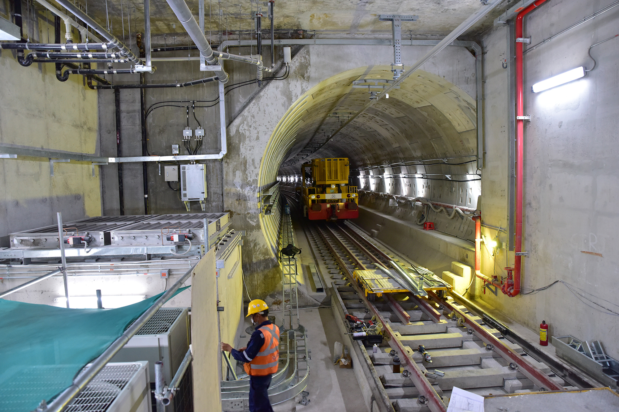 Diện mạo mới của ga ngầm metro TP.HCM sắp hoàn thiện - 13