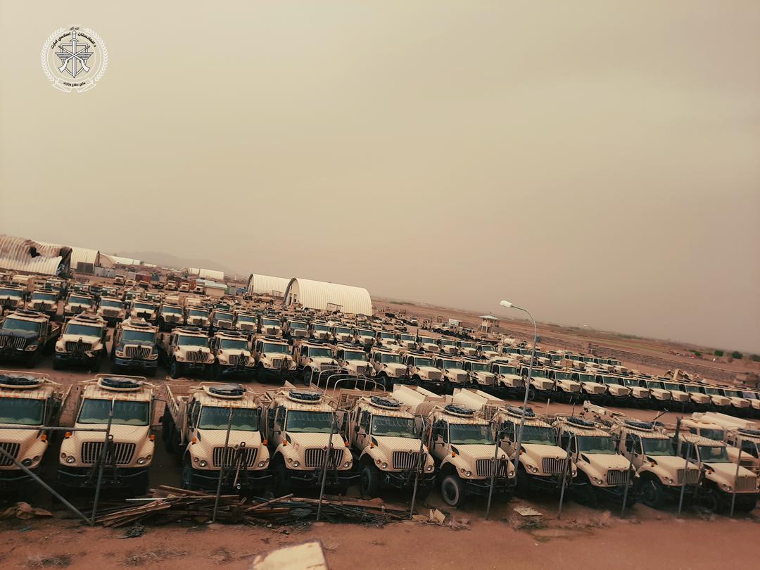 Hàng trăm xe quân sự bị Mỹ bỏ lại Afghanistan (ảnh: BI)