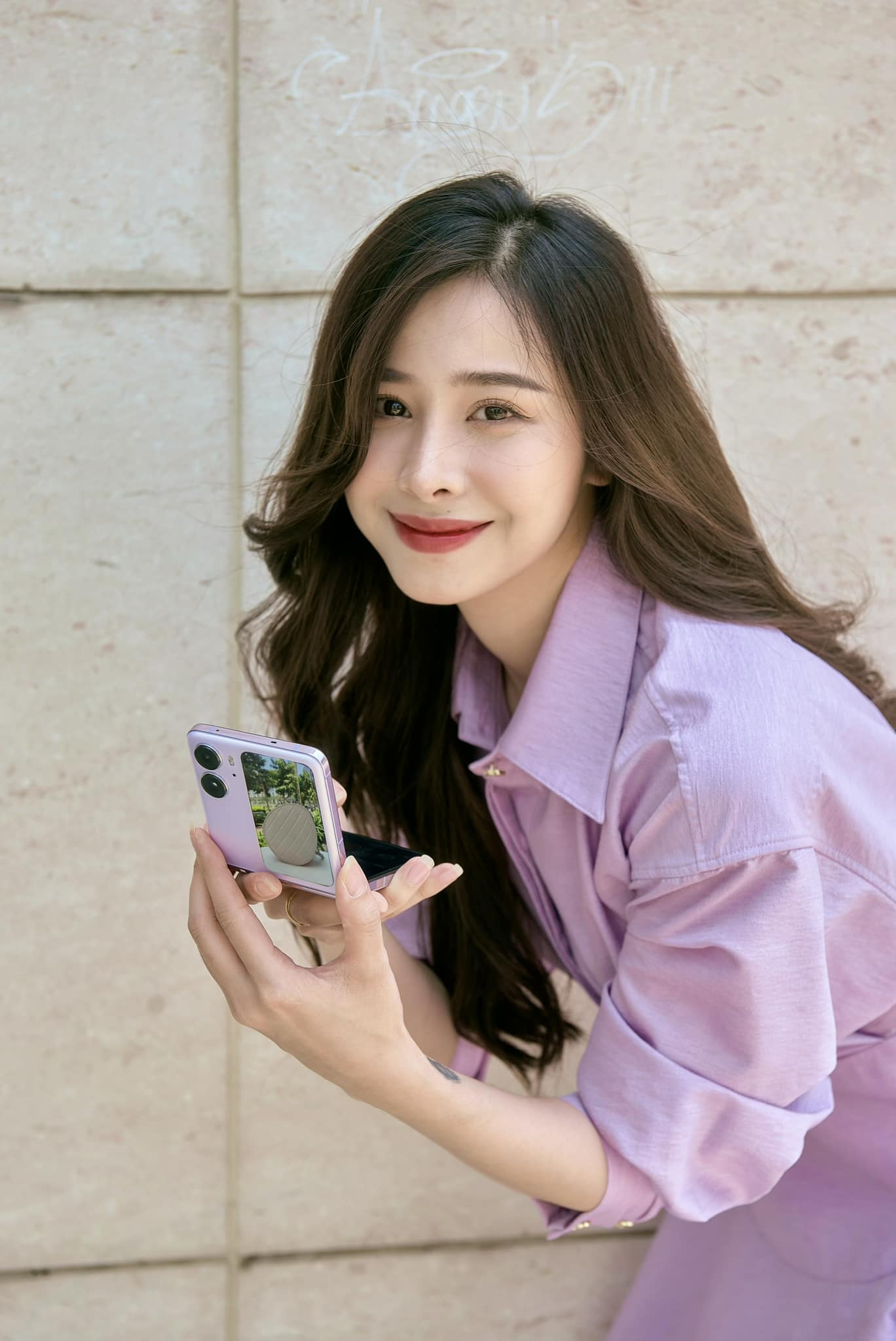 OPPO Find N2 Flip màn hình gập mở đặt trước, giá từ 18 triệu đồng - 3