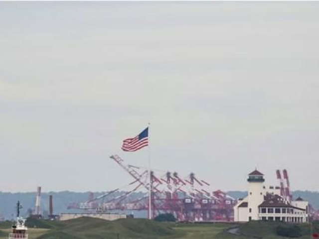 Thế giới - Vượt Nga, Mỹ đang là nước bán dầu nhiều nhất cho EU