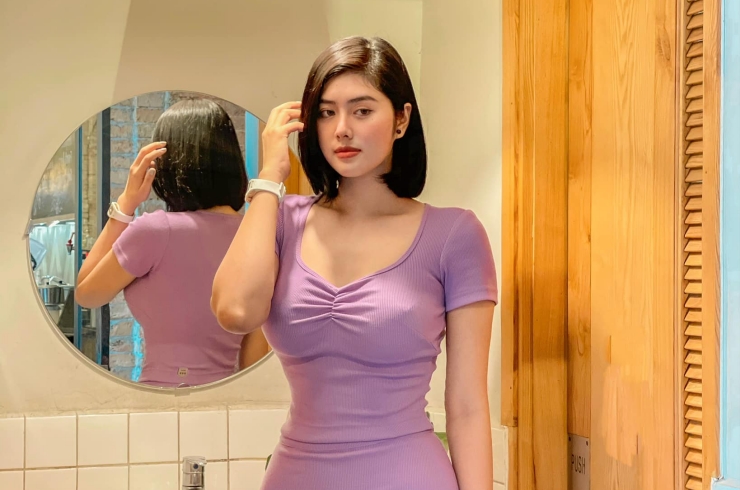 Váy bodycon có giá thành bình dân, từ vài trăm tới vài triệu đồng.&nbsp;
