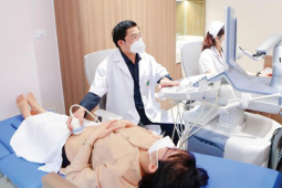 Sức khỏe đời sống - Bé gái 13 tuổi ở Hà Nội sinh con nặng 2,9 kg