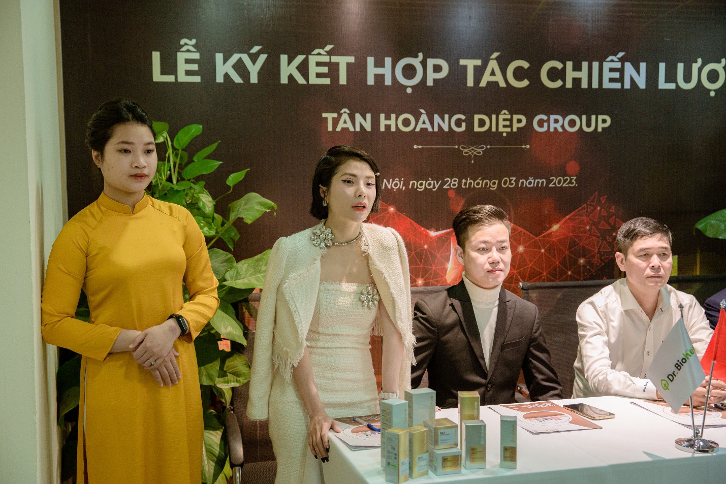 Dược sĩ Lê Ngọc Diệp - Co Founder - Chỉ đạo chuyên môn Nhãn hàng Dr.Bioherb
