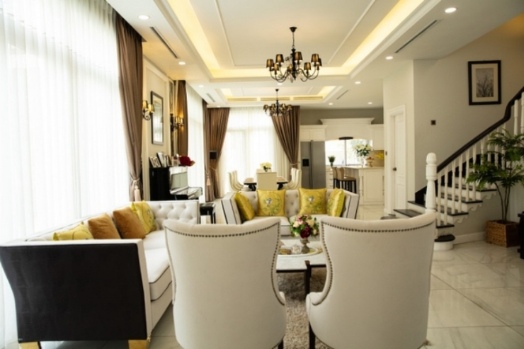 "Cô thủ môn tội nghiệp" sống viên mãn trong biệt thự 800 m2 phong cách Châu Âu - 13