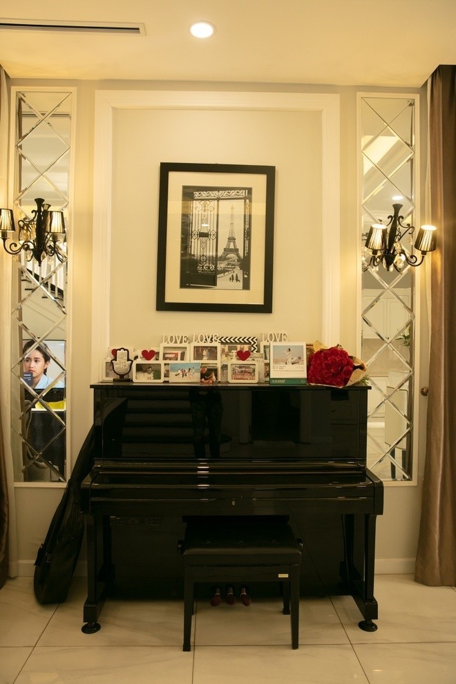 "Cô thủ môn tội nghiệp" sống viên mãn trong biệt thự 800 m2 phong cách Châu Âu - 5