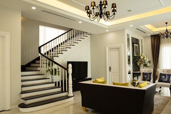 "Cô thủ môn tội nghiệp" sống viên mãn trong biệt thự 800 m2 phong cách Châu Âu - 10