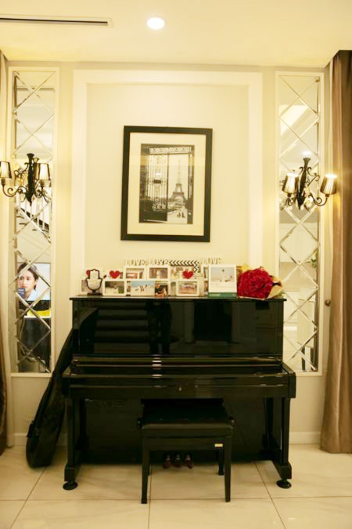 "Cô thủ môn tội nghiệp" sống viên mãn trong biệt thự 800 m2 phong cách Châu Âu - 1