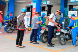 Thị trường - Tiêu dùng - Giá xăng dầu hôm nay 1/4: Đồng loạt tăng khi cầu tăng, cung giảm