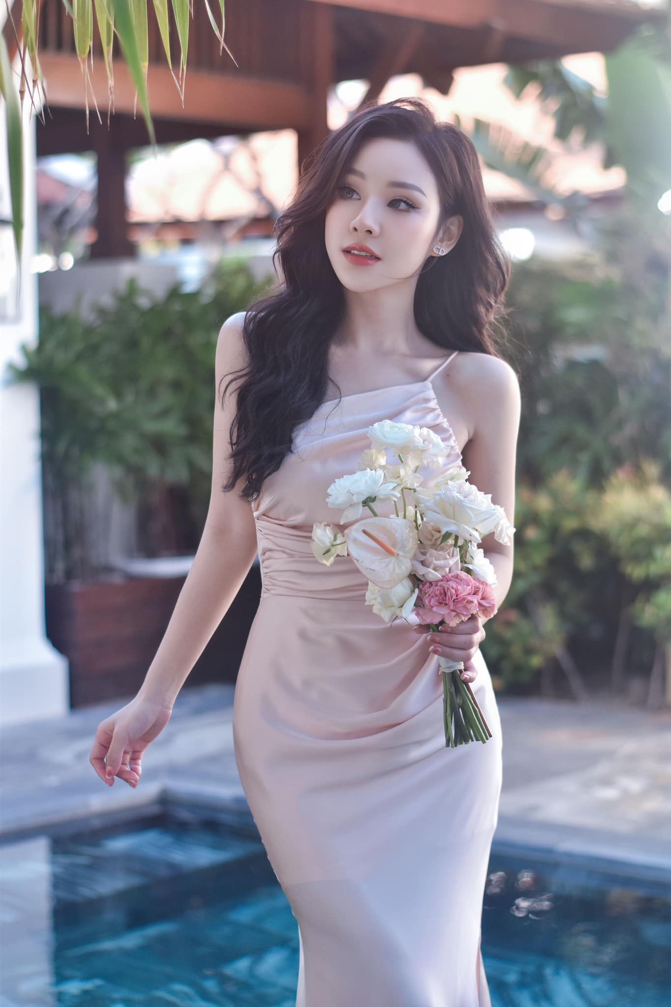 Bức ảnh phù dâu đang gây sốt mạng xã hội những ngày vừa qua