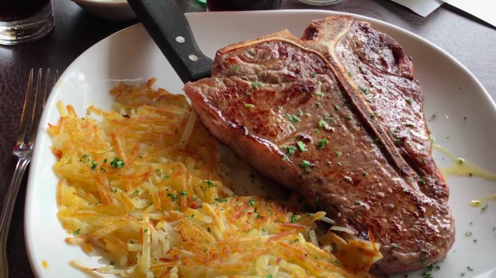 Ăn nhiều đồ ăn nhanh, uống 5 lon nước ngọt mỗi ngày, Warren Buffet vẫn sống thọ tới 92 tuổi - 5