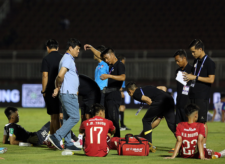 HLV Vũ Tiến Thành thẳng thắn chê công tác tổ chức Cúp Quốc gia của VPF.