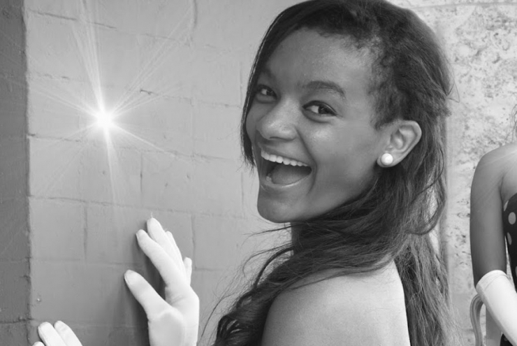 Vết trượt dài của cô hoa hậu tuổi teen: Mối quan hệ căng thẳng