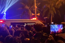 Tin tức trong ngày - Ngất xỉu vì chen lấn xem countdown đón năm mới 2024 ở Đà Nẵng