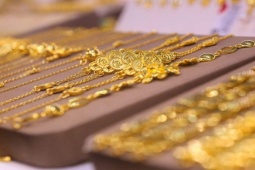 Kinh doanh - Giá vàng hôm nay 1/1/2024: Chốt năm ngoạn mục, kì vọng năm mới tiếp tục tăng cao