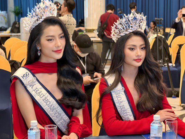 Vừa đăng quang, Hoa hậu Hoàn vũ Việt Nam Xuân Hạnh đã phải xin lỗi - 1