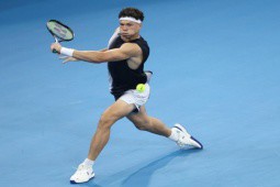 Nóng giải Brisbane & United Cup: Zverev thắng nhọc 3 set, Dimitrov hạ Murray